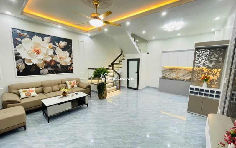 TÂY SƠN - THÁI THỊNH - THỊNH QUANG: Nhà Mới 6 tầng, thang máy, Ở + làm VP